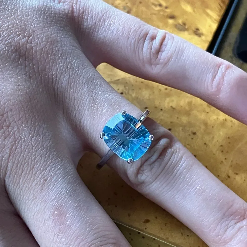 Sky Blue Topaz Sterling Silver Solitaire Ring Size 8